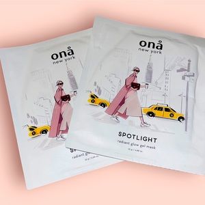 ✨5/$30✨ 🔅 TWO Ona New York Radiant Glow Gel Masks ➿